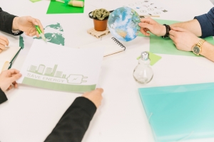 Eco-Friendly Information Governance Eco-Friendly Information Governance
